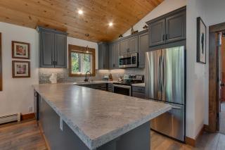 Silver Tip at Tahoe Park w HOA amenities - 3BR Pet Friendly, Hot Tub, Tahoe City - Tahoe City - 6