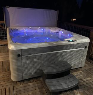 Tahoe Rim Retreat - Spacious 4BR with Pool Table and Private Hot Tub - Pet Friendly! - 6