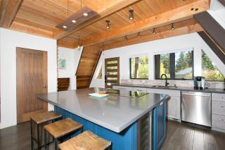 Sugar Pine Chalet on Tahoe - Tahoe City - 6