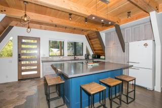 Sugar Pine Chalet on Tahoe - Tahoe City - 2