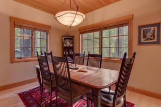 Tahoe Time on North Shore - 4 BR Cabin w Private Hot Tub, Pet Friendly, Walk to Dining - 5