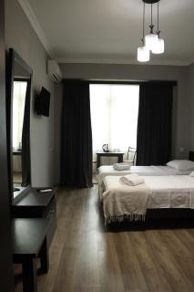 Erekle 8/10 - Tbilisi - 2