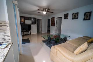 Chardonnay- Luxe home with pool ,spa and close to equestrian - Royal Palm Beach - 8