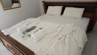 Mutiara Guest House Syariah - Padangluar - 9