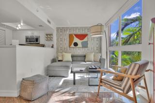 Treetop Retreat! Cozy 2 Bedroom In Heart Of Grove - Miami - 7