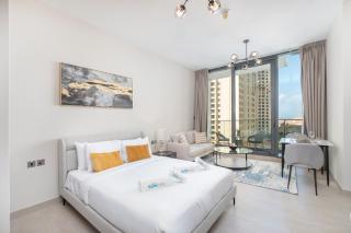 Dive into Luxury at LIV Residence - Suiteable - Dubai - 2