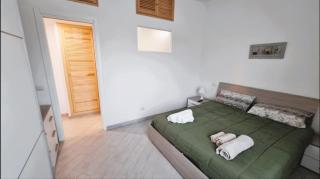 GREGORIHOUSE - 4