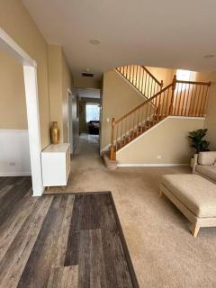 Family home on fescue - Aurora - 1