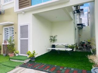 Brand new Townhouse for rent fully airconditioned, shared pool and community friendly - - 4