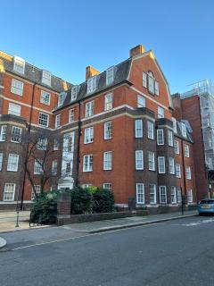 Victoria - London - 3