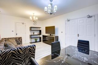 CrossVille Homes - 7 bed house, 3 baths, 3 parking - Navestock - 5