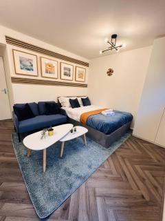 R1 - En-suite Private Room in Birmingham House - Quinton - 9
