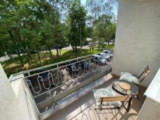 Ultra Central Minimal and Cozy Apartment - Bacău - 4