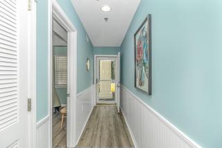 Beautifully Renovated- Ground Floor Condo Sleeps 4! 1 bed, 1 bath - River Oaks Golf Villas unit 7-B - Myrtle Beach - 1