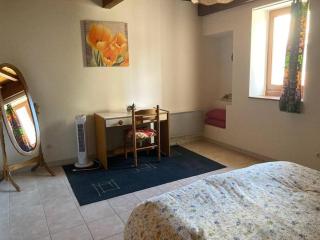 Maison familiale au cœur d’un village typique - 4