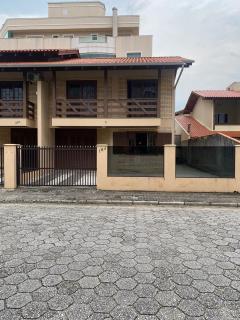 Casa em Bombinhas Almeida e Moraes Perto da Praia - 7