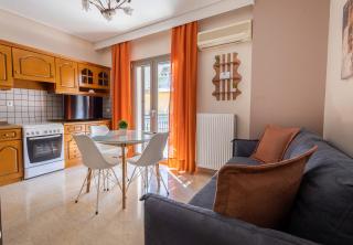 Your cozy six street apartment - 0