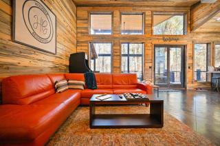 New Modern Farmhouse w Jacuzzi BBQ Arcade - Broken Bow - 9