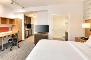 TownePlace Suites by Marriott Belleville - Belleville - 2
