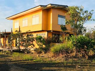 The Orange House Thailand - Baan P'Nae Homestay - Ban Khlong Bang Khrok - 0