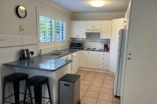 1-94 Rocky Point Rd - Duplex with Aircon, Wifi and Short Walk To The Sports Club - Fingal Bay - 1