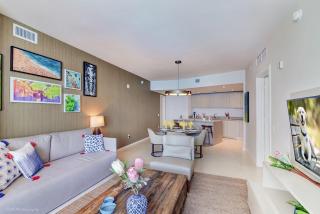 Luxurious 2 bedroom on the Ocean at Lyfe Resort - Hollywood - 5
