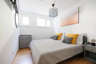 NEW! Convenient ViennaLove Apartment WienMeidling - 9