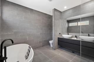 Edgewater on Irvine - 1