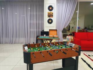 F1E DeOwl Beachfront Balcony Seaview karaoke condo - Tanjung Bungah - 8