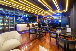 Golden Lotus Hotel Da Nang - Rooftop Bar Sea View - 1