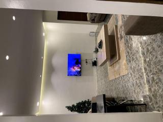 4 Bedroom Apartment Available - 9