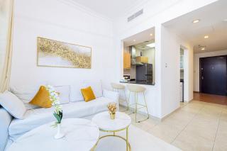 Luxury 1 Bedroom Full Marina View, Sleeps 6, 1 Min to Metro - 1