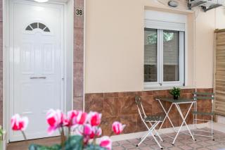 Mikrolimano Gem: Serene 1BR Apartment - Piraeus - 6