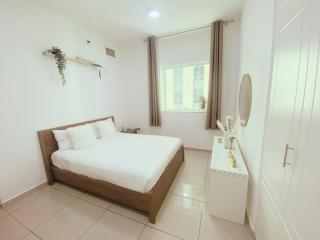 Lovely Dubai Marina Apt - Partial Sea view - 6