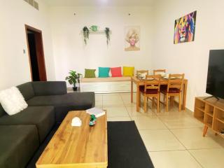 Lovely Dubai Marina Apt - Partial Sea view - 5