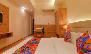 FabHotel Pratham Inn - Chinhat - 5