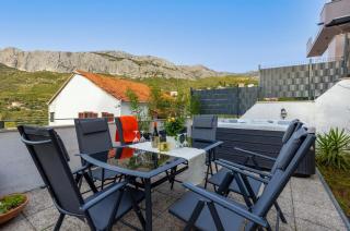 HIDDEN PARADISE - Villa by Split - Žrnovnica - 2
