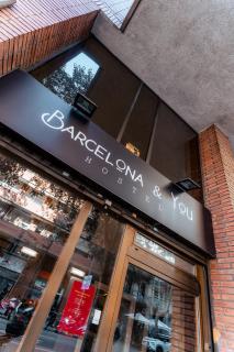 Barcelona & You Hostel Sagrada Familia - 4