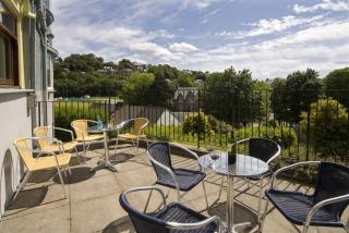 King's Knoll Hotel - 9
