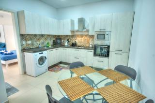 Modern 1BR Stylish Maisonette with Yard - Bugibba Promenade - St Paul's Bay - 8