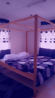 A three bedrooms house,two baths,kitchen,living room and dining area in kitale,milimani Estate. - Kitale - 5
