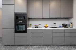 Luxurious Apartment with Two Bedrooms and Parking in Gdynia by Noclegi Renters - Gdynia - 8