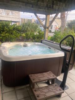 Latitude adjustment, walk to beach - Myrtle Beach - 9
