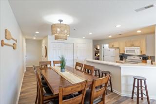 Lake Front Condo with a Balcony! - Osage Beach - 1