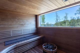 Villa Karina - Beachfront with Jacuzzi - 4