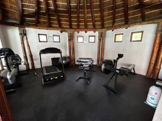Pool Parking WiFi Gym Planet Africa - 9