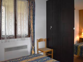 À 2 min des pistes, appart 2 pièces cabine avec loggia vitrée et cuisine équipée - FR-1-580-36 - Font-Romeu-Odeillo-Via - 4