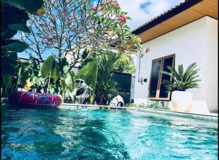 Tropical Villa Homestay with cute pets - Kerobokan - 6
