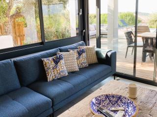 Villa Arazu, 10 personnes, piscine chauffée, vue mer, 15 minutes à pieds plage - 2