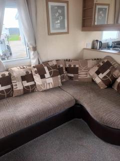 Lovely 6 Berth Caravan With Free Wifi At Sand Le Mere, Yorkshire Ref 71011C - 2
